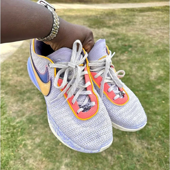 Nike Lebron 20 Violet Frost Men’s Athletic Shoes Size 10 - Picture 16 of 17